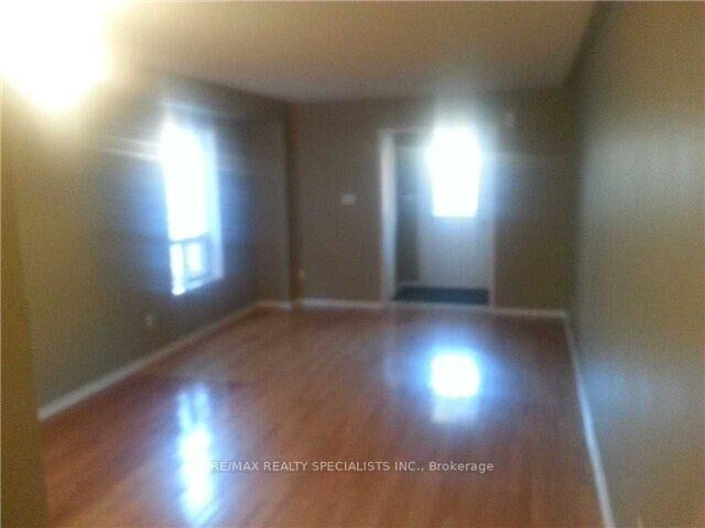 Property Photo:  28 Fordwich Boulevard  ON L7A 1S9 