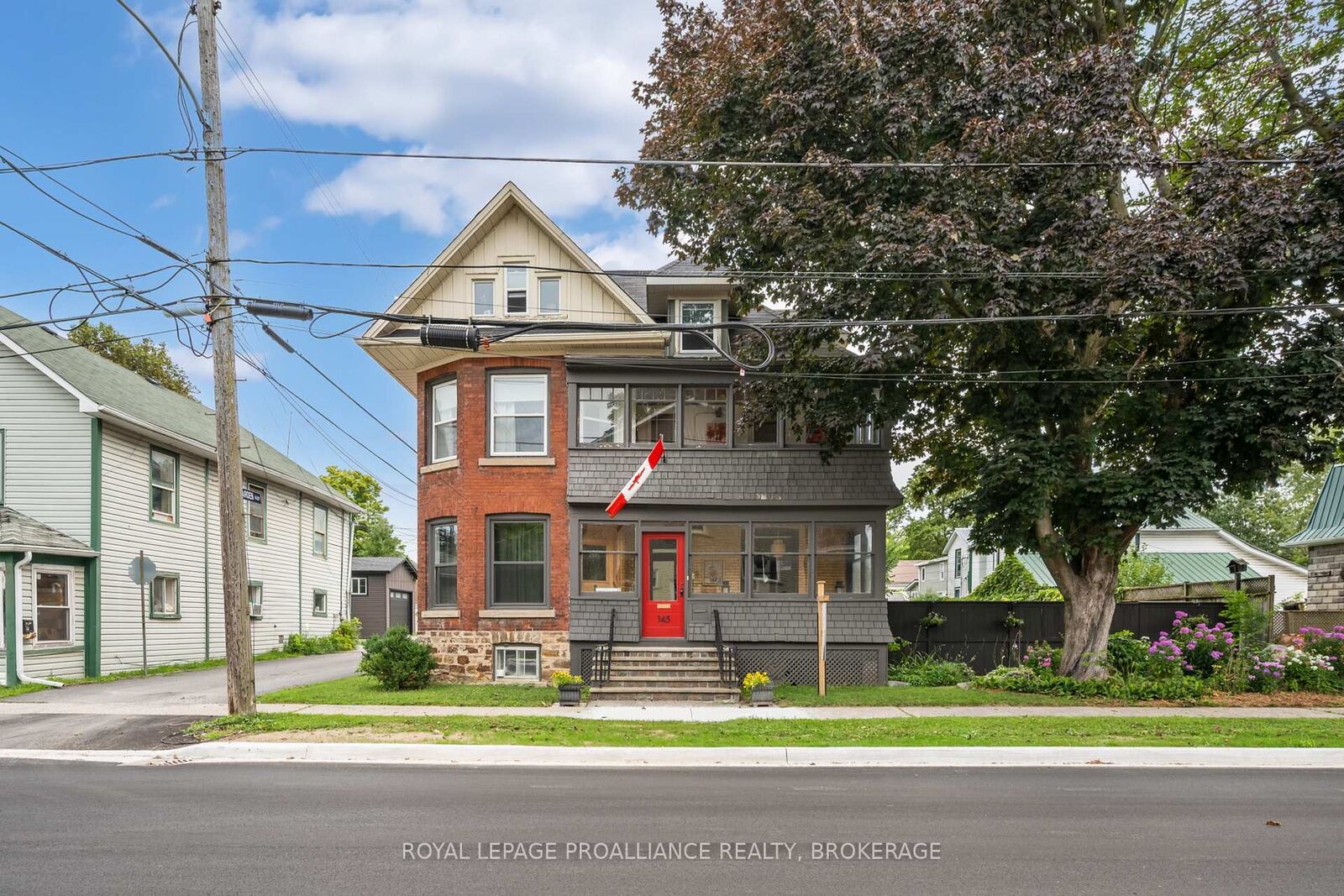 Property Photo: 145 Charles Street N ON K7G 1T9