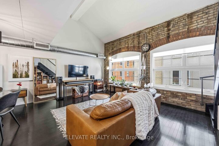 Property Photo:  1100 Lansdowne Avenue 322  ON M6H 4K1 