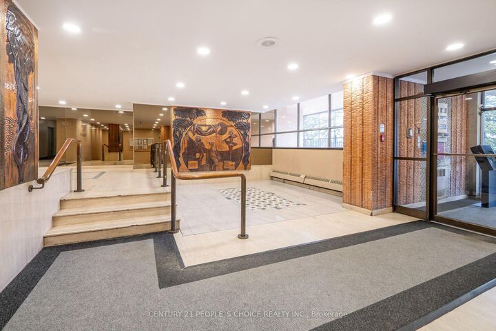Property Photo:  40 Panorama Court 910  ON M9V 4M1 