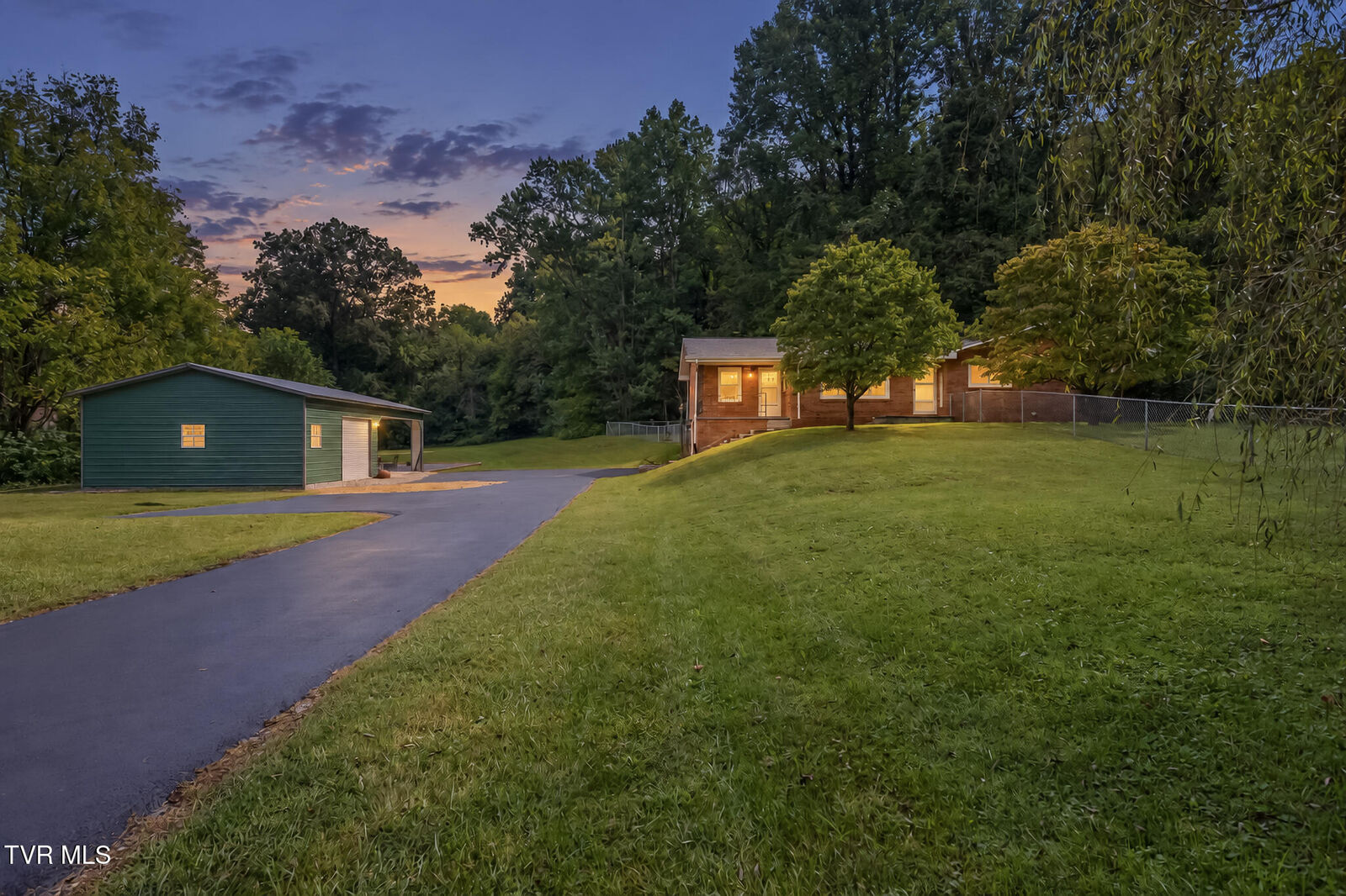 Property Photo:  521 Nunley Drive  TN 37604 