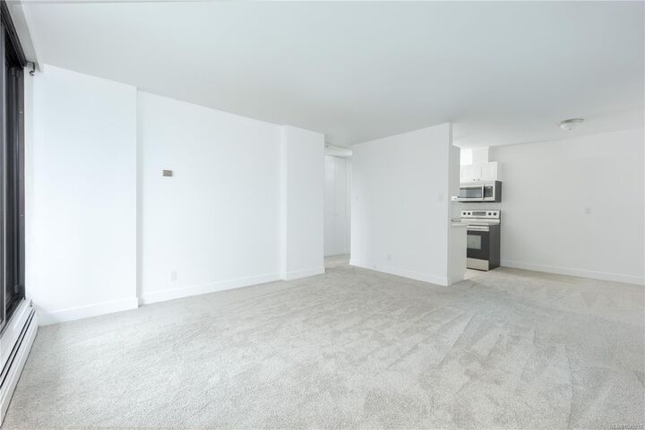 Property Photo:  647 Michigan St #303  BC V8V 1S9 