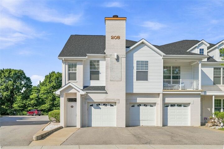 Property Photo:  208 Adams Pointe Blvd 2  PA 16046 