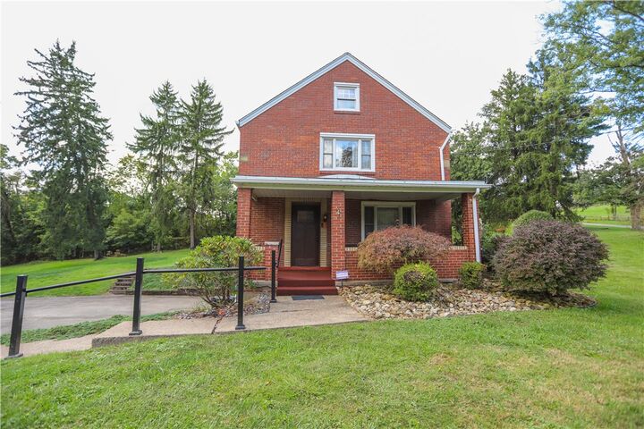 Property Photo:  254 Arona Rd  PA 15642 