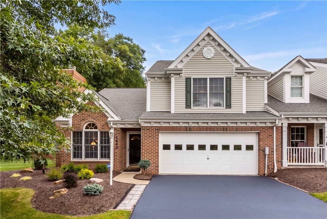 Property Photo:  1440 Willowbrook Rd  PA 15301 