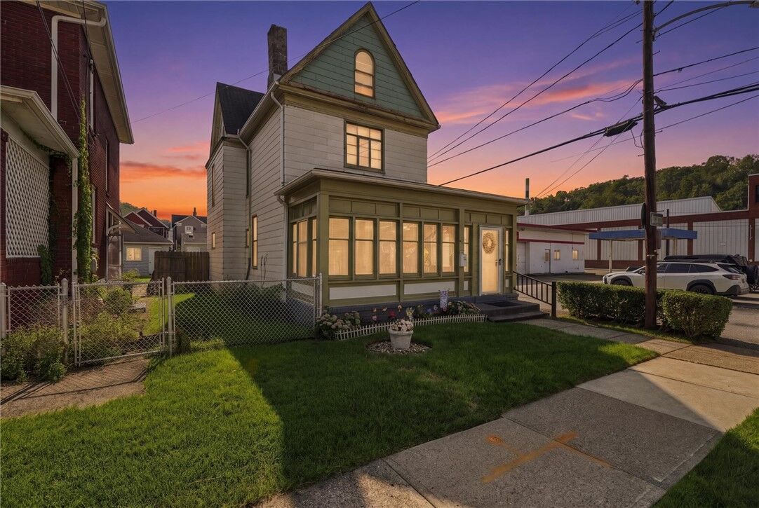 Property Photo: 108 7th St PA 15145