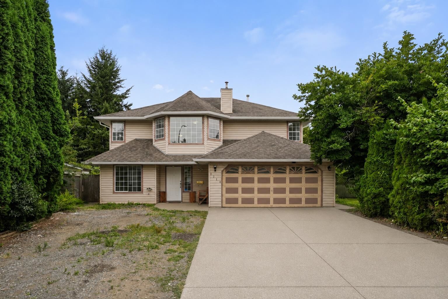 Property Photo:  2749 Dehavilland Place  BC V2T 5E2 