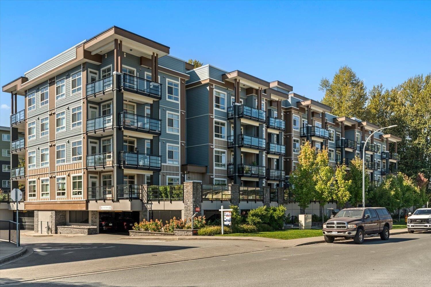 Property Photo:  45562 Airport Road 203  BC V2P 0J8 