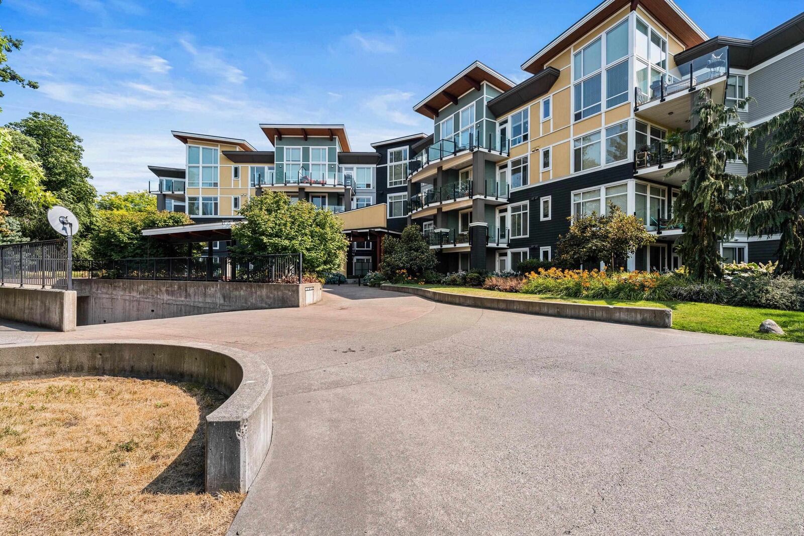 Property Photo:  45389 Chehalis Drive 204  BC V2R 0S1 
