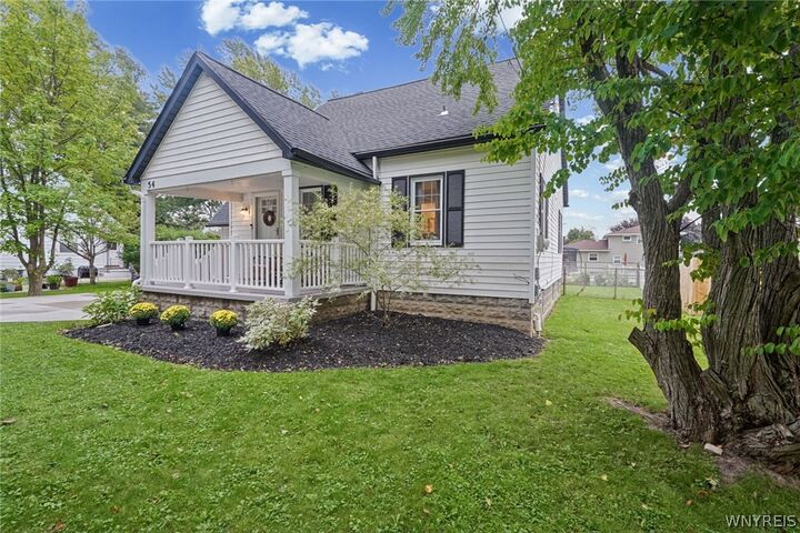 Property Photo:  54 Fairfield Avenue  NY 14086 