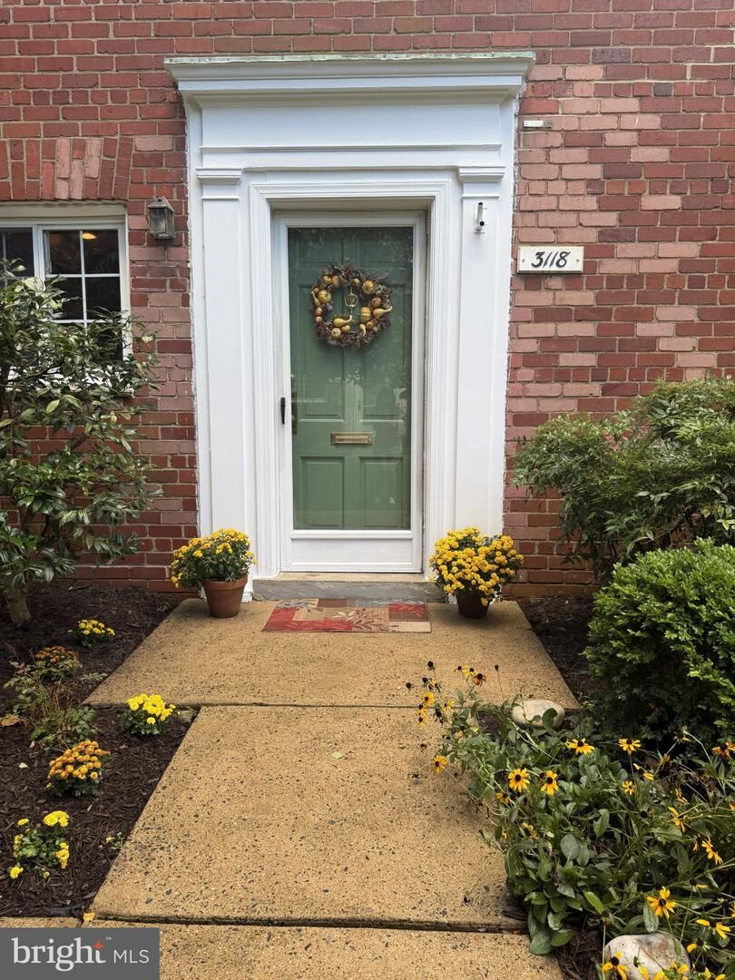 Property Photo:  3118 Wellington Road  VA 22302 