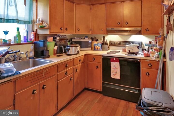 Property Photo: 161 Chestnut Street PA 19540
