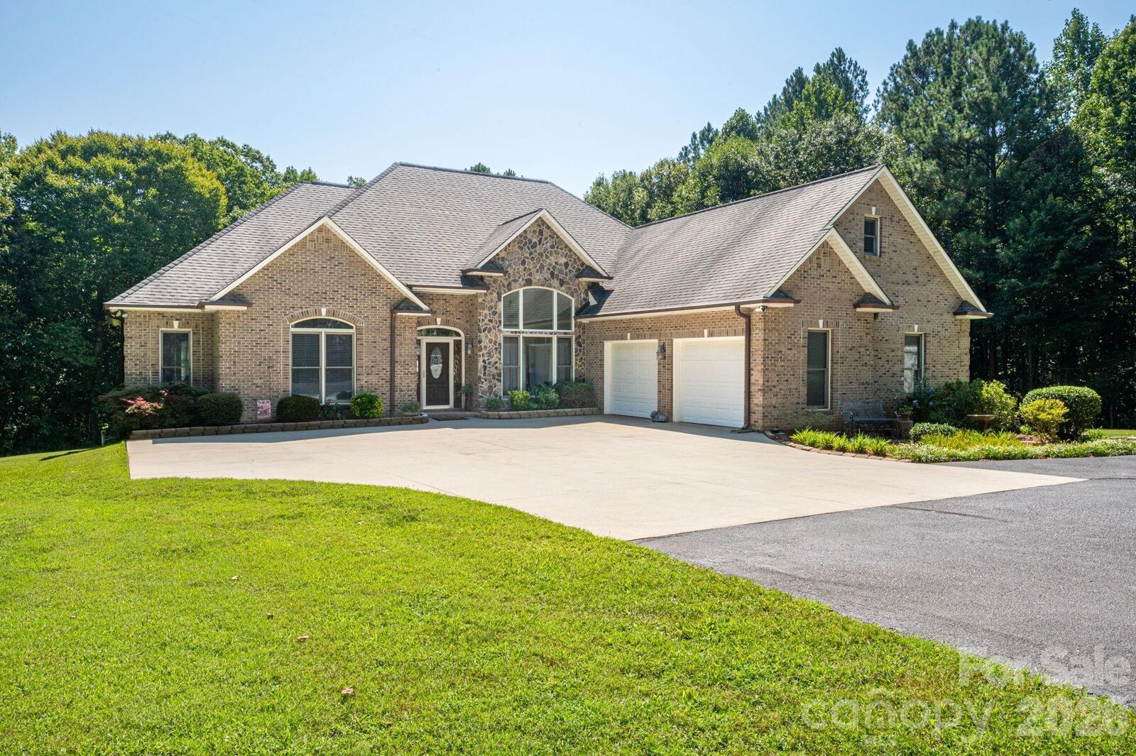 Property Photo: 145 Chippawa Drive NC 28034