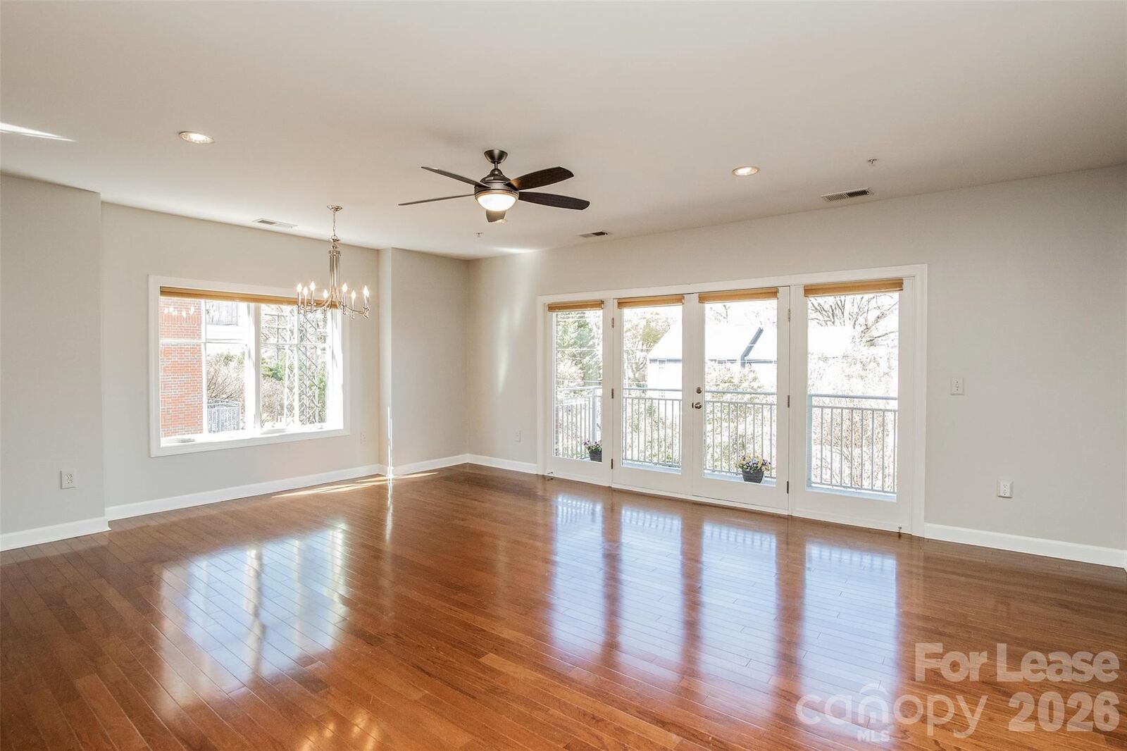 Property Photo:  1829 Kenilworth Avenue 201  NC 28203 