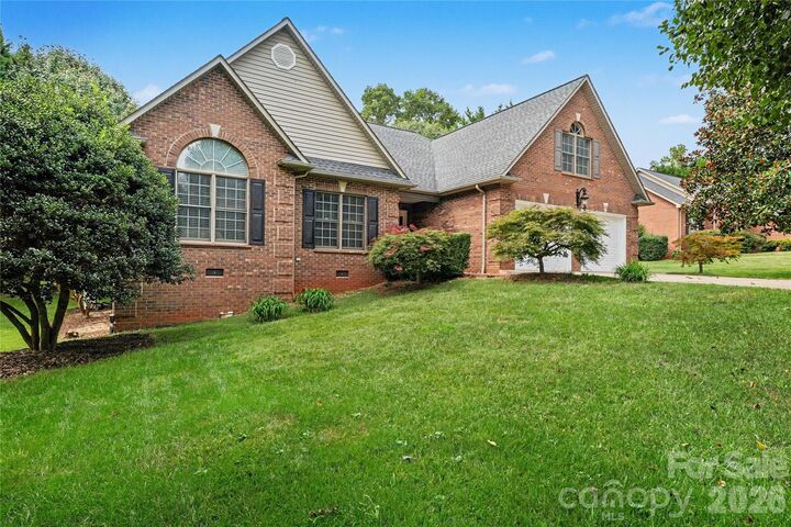 Property Photo:  1085 Merrywood Drive  NC 28658 