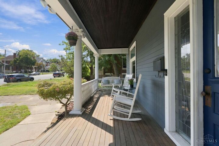 Property Photo:  2830 Madison Road  OH 45209 