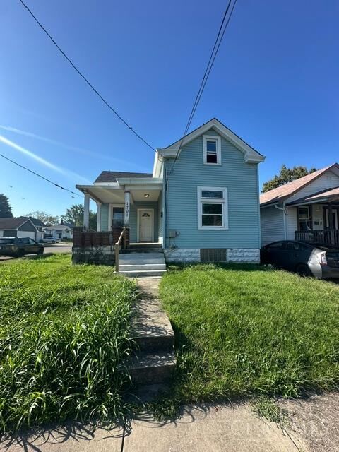 Property Photo: 1701 De Armand Avenue OH 45239