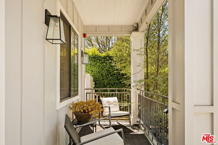 Property Photo:  4538 Camellia Ave  CA 91602 
