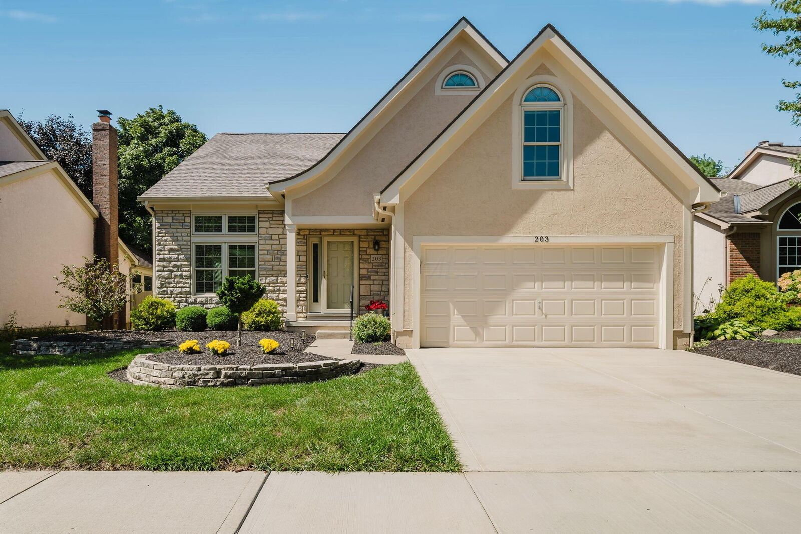 Property Photo: 203 Bluestone Court OH 43081