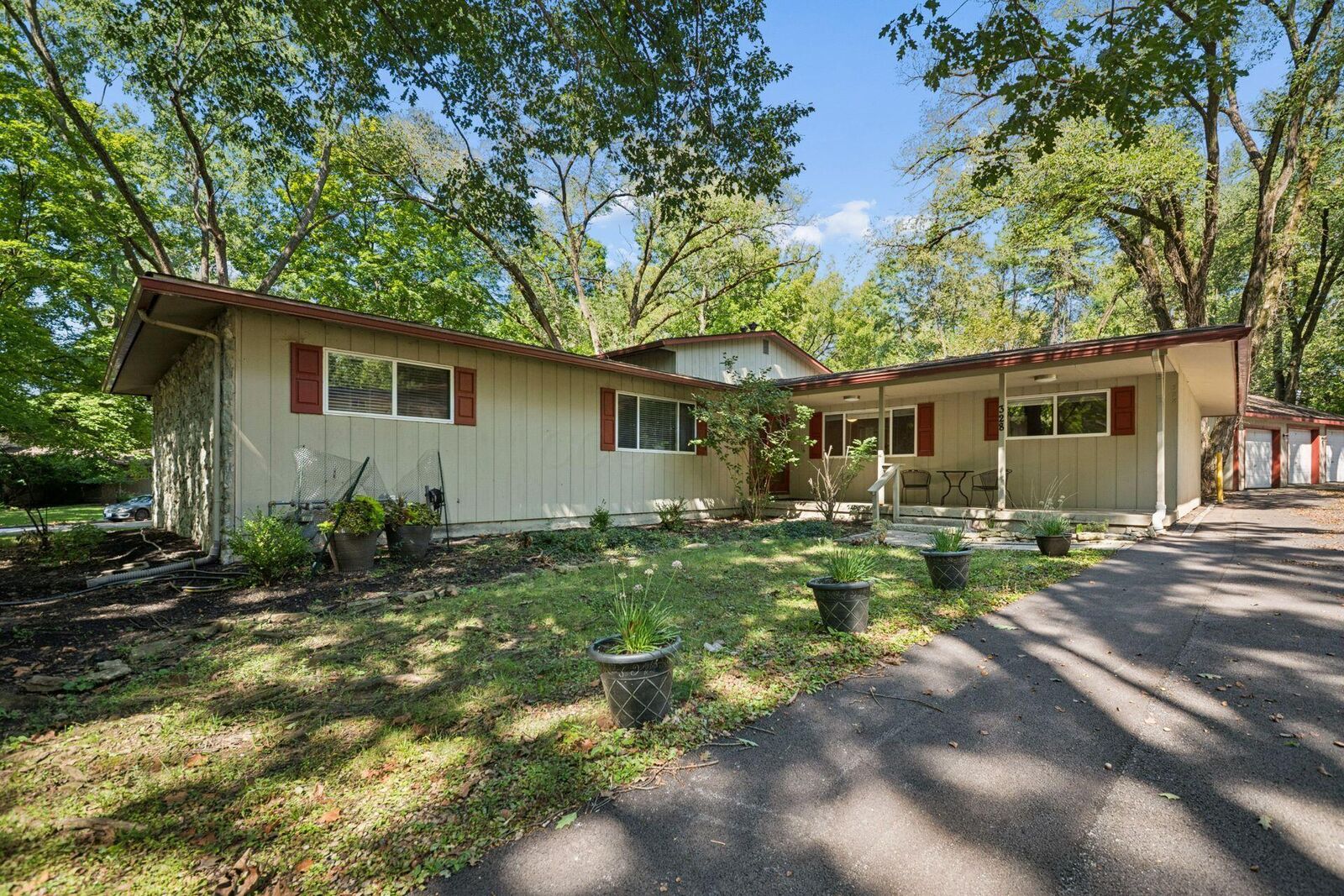 Property Photo:  328 Fenway Road  OH 43214 