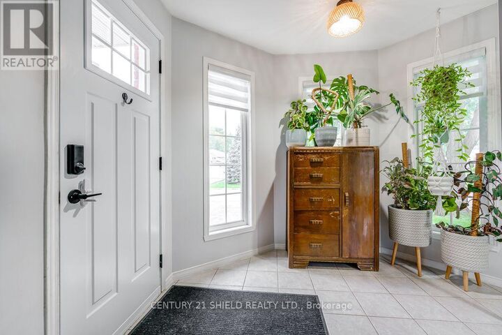 Property Photo:  48 Barnhart Drive  ON K0C 1P0 