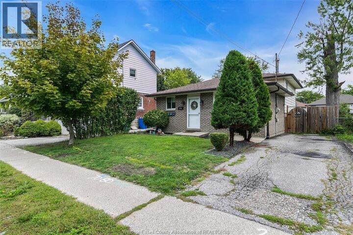 Property Photo:  970 Jarvis Avenue  ON N8P 1C9 