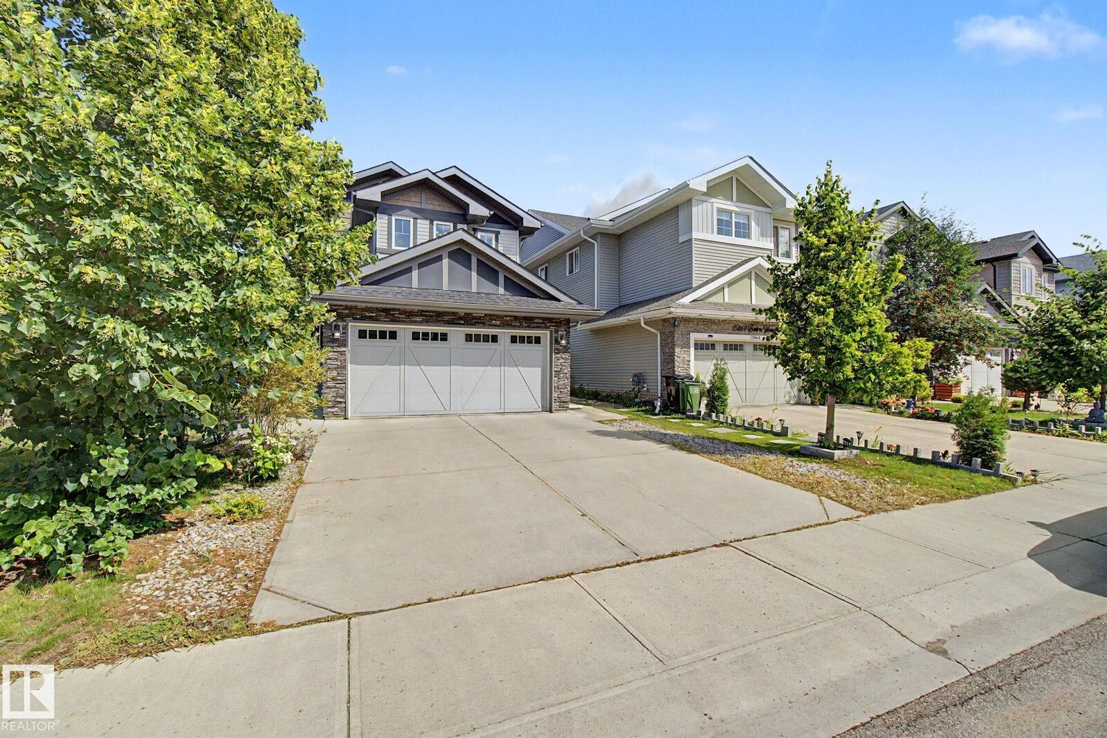 Property Photo:  15868 10 Avenue SW  AB T6W 2H2 