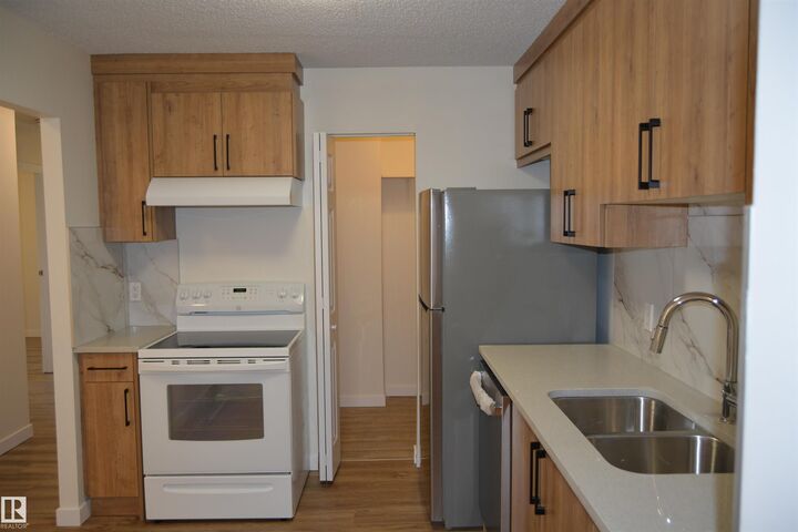 Property Photo:  1503 Mill Woods Road NW 49  AB T6L 4C2 
