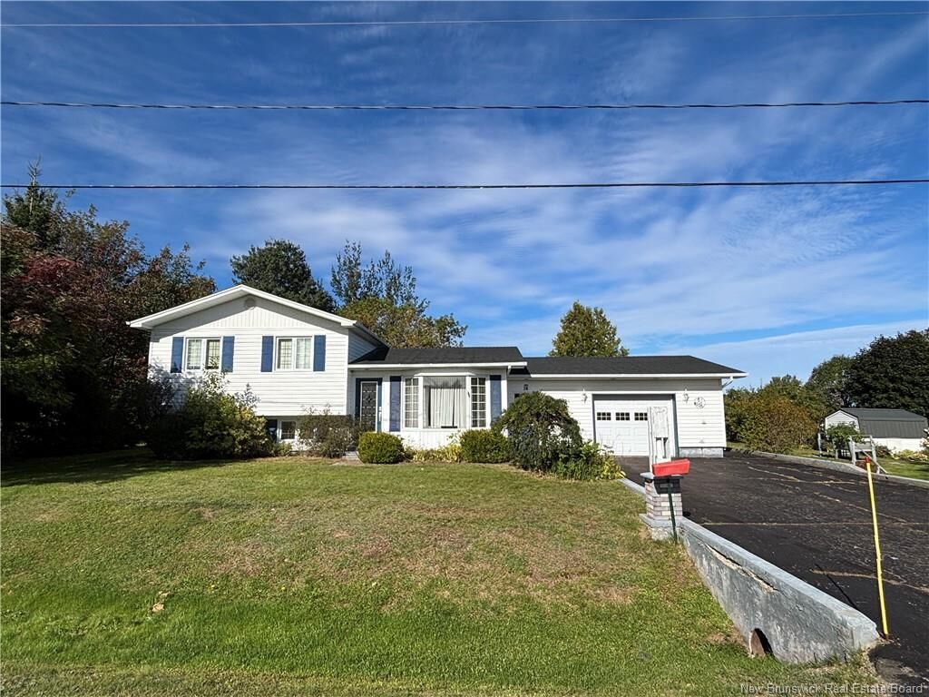 Property Photo:  28 Carr St  NB E8G 1Y6 