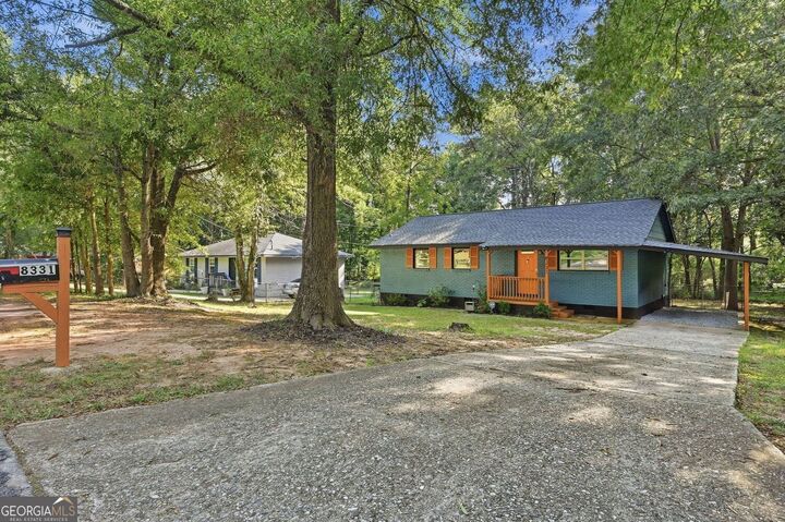 Property Photo: 8331 Attleboro Drive GA 30238
