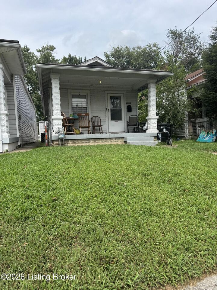 Property Photo:  2517-2519 Montgomery St  KY 40212 