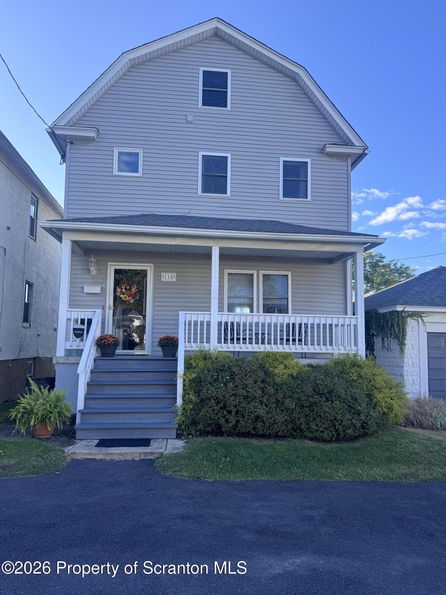 Property Photo:  110 Smith Street  PA 18512 