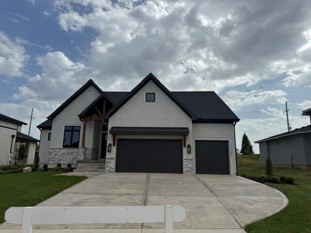 Property Photo:  17105 Earnshaw Street  KS 66221 
