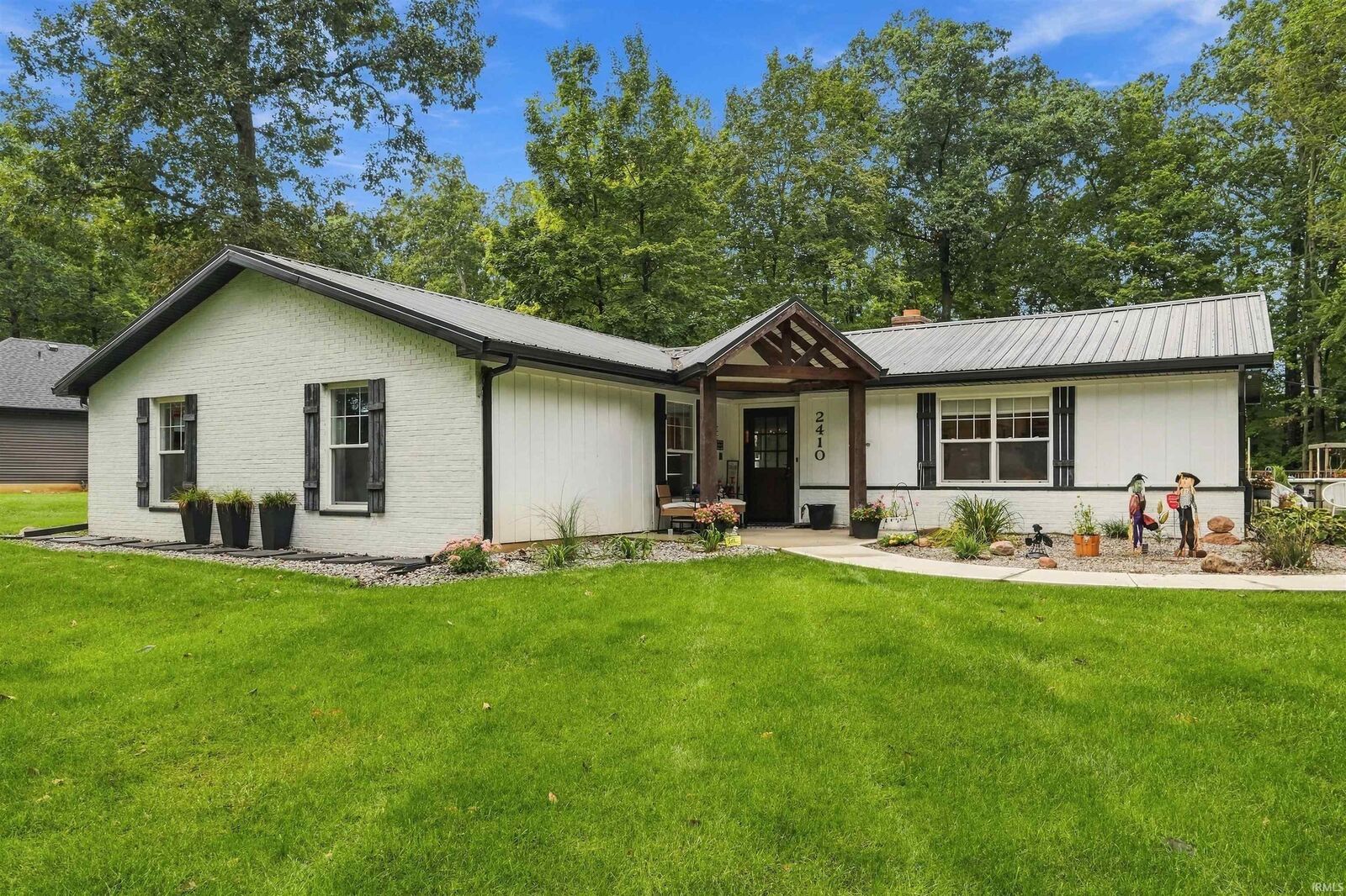 Property Photo: 2410 Donna Lynn Lane IN 46748