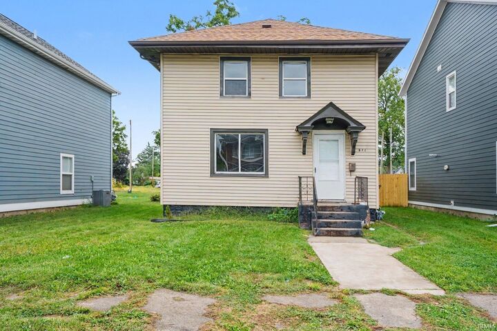 Property Photo:  540 Blaine Avenue  IN 46616-1026 