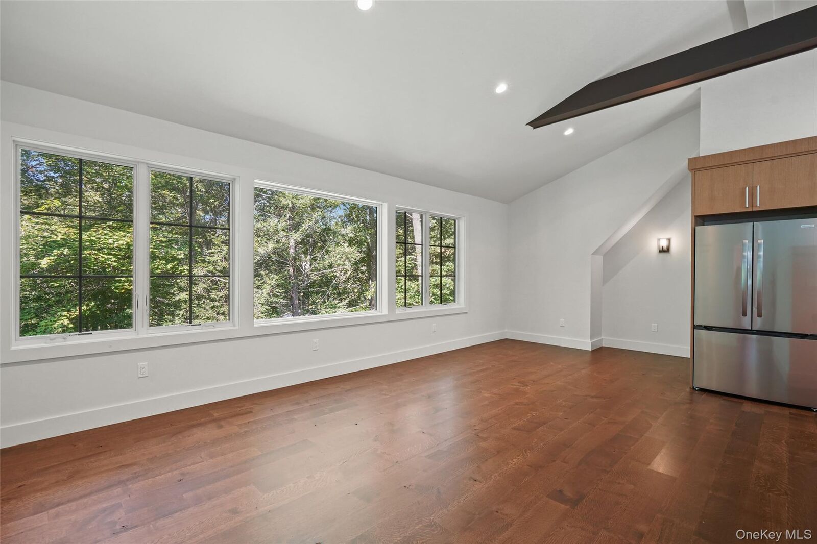 Property Photo:  154 Barnegat Road A  NY 10576 