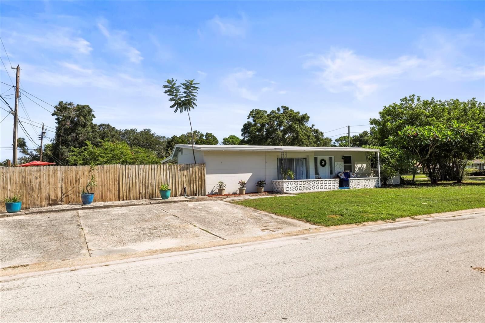 Property Photo: 7101 35th Avenue N FL 33710