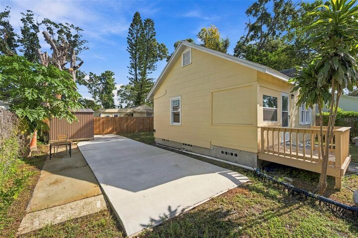 Property Photo: 3939 45th Avenue N FL 33714