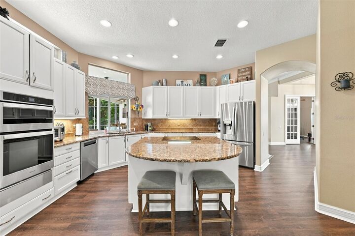 Property Photo:  3921 Arlington Drive  FL 34685 