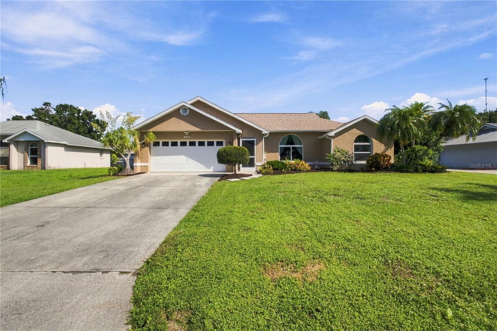 Property Photo:  4991 Houle Place  FL 34232 