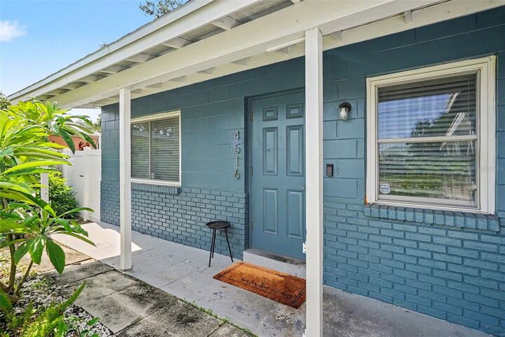Property Photo: 4516 W Paxton Avenue FL 33611