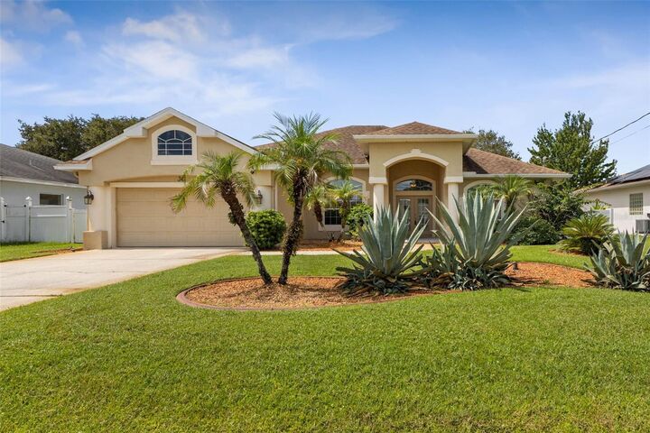 Property Photo:  30 Rolling Sands Drive  FL 32164 