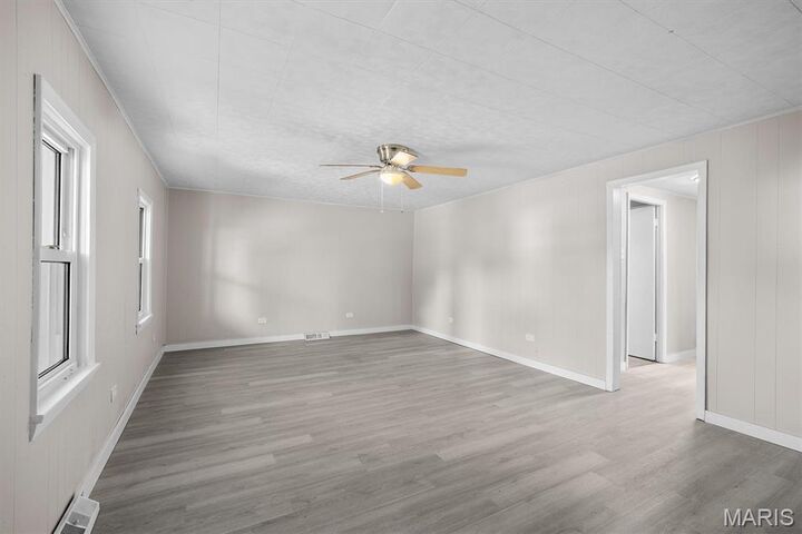 Property Photo:  128 Voight Place  IL 62040 
