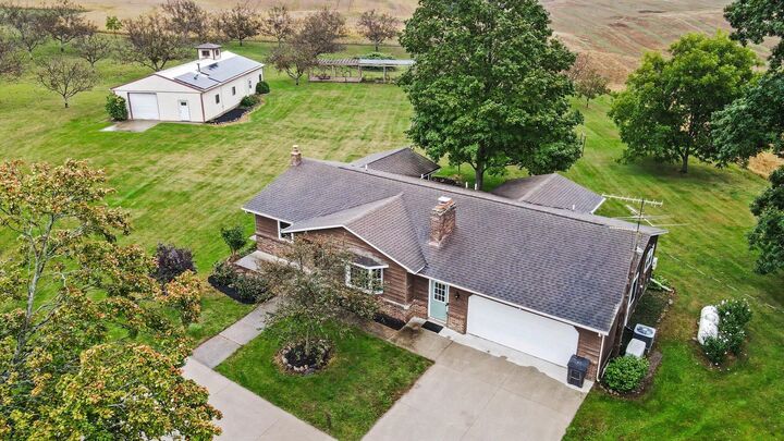 Property Photo:  2115 20th Street  MI 49010 