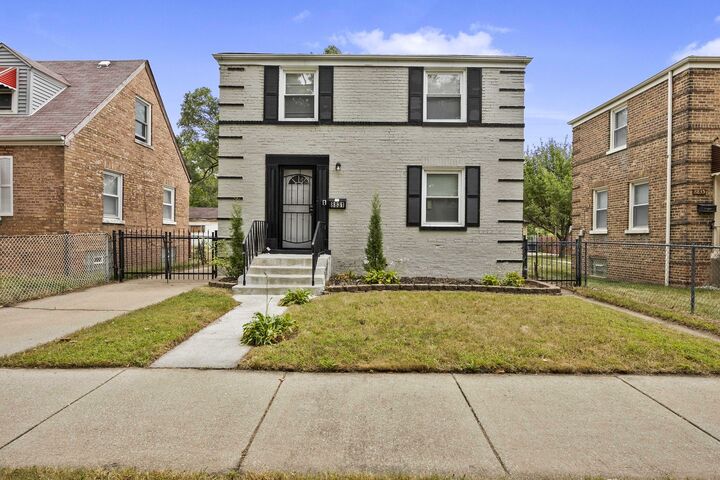 Property Photo:  8831 S Eggleston Avenue  IL 60620 