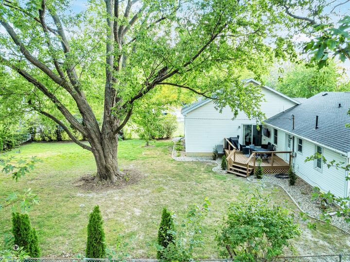 Property Photo: 830 W River Street IL 60914
