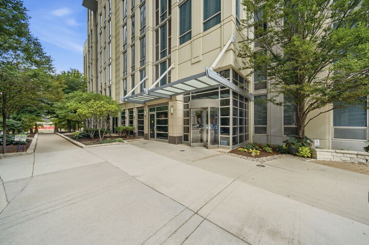 Property Photo:  720 N Larrabee Street 1509  IL 60654 
