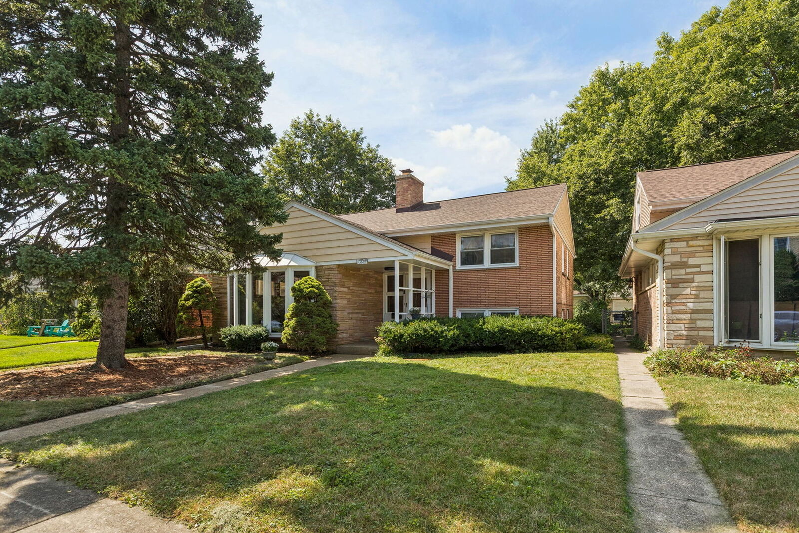 Property Photo: 7920 Kenneth Avenue IL 60076