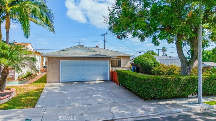 Property Photo: 13337 Trumball CA 90605