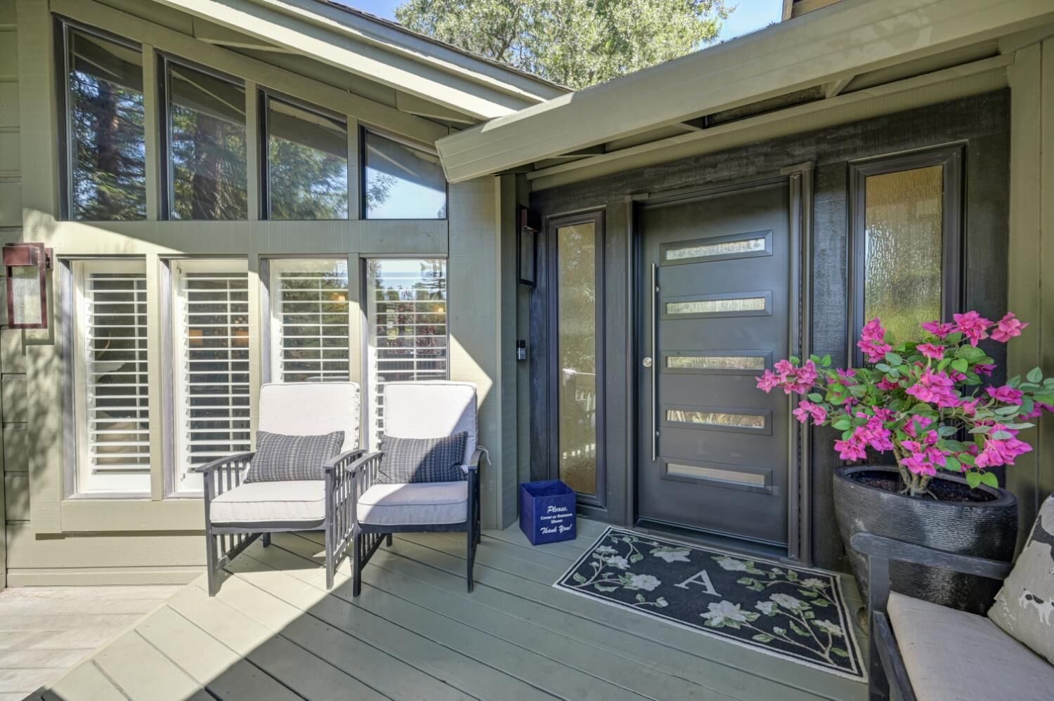 Property Photo: 24 Quail Point Place CA 95608